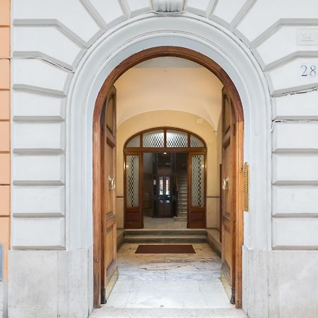 Easy Budget Colosseo Rom Exteriör bild