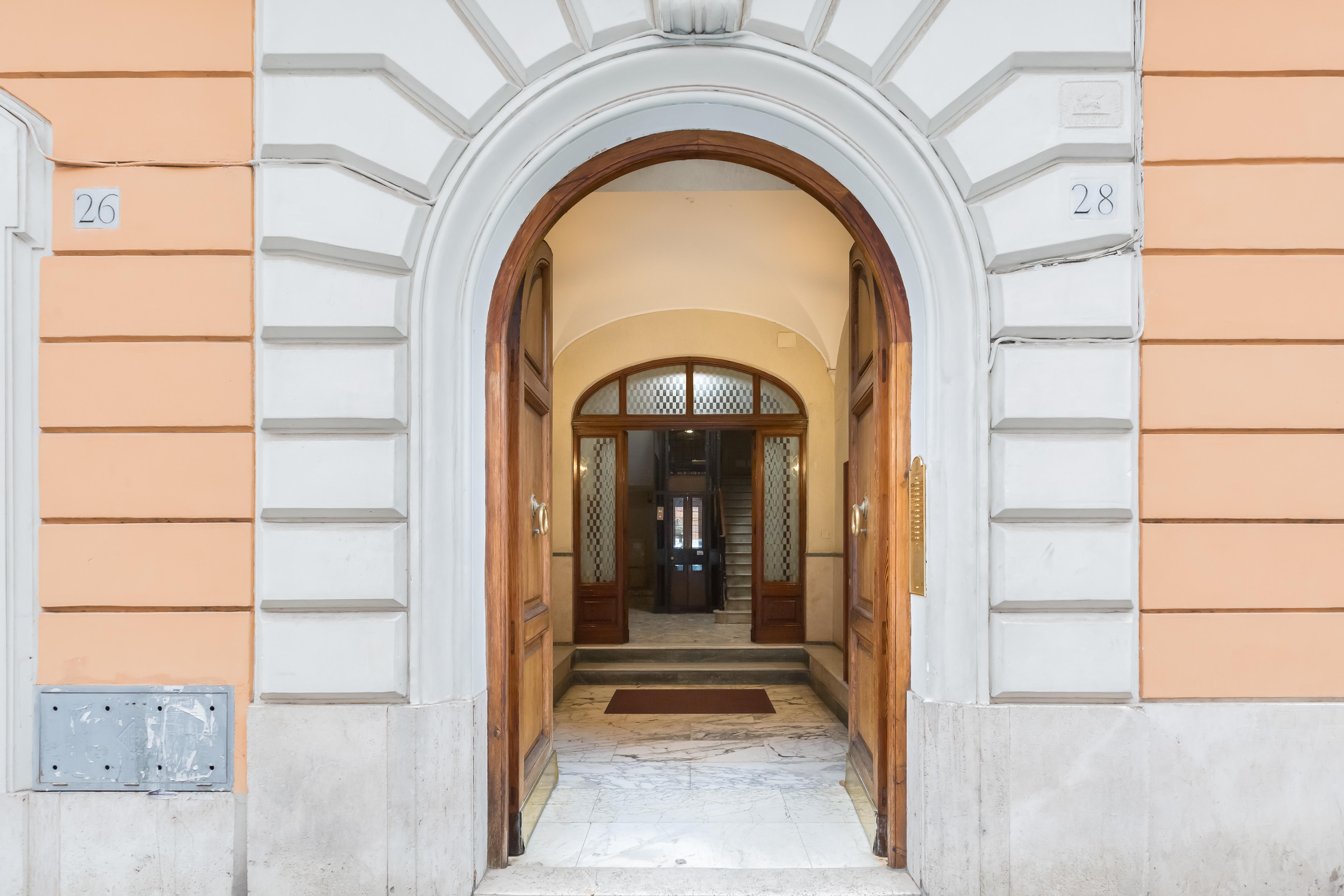 Easy Budget Colosseo Rom Exteriör bild